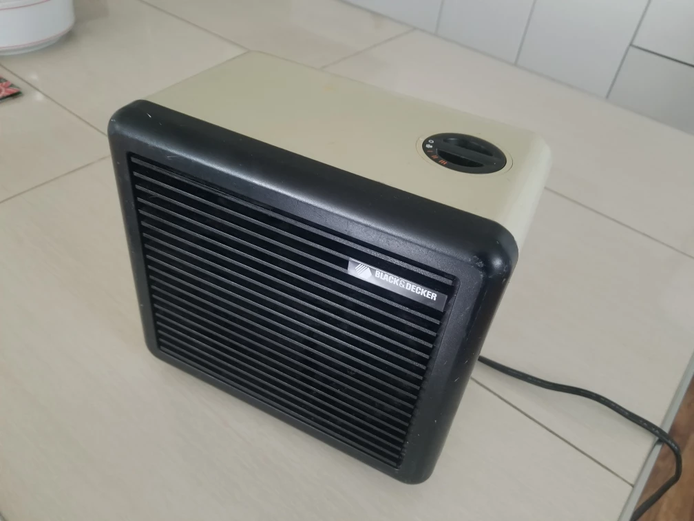 BLACK & DECKER portable heater thumbnail