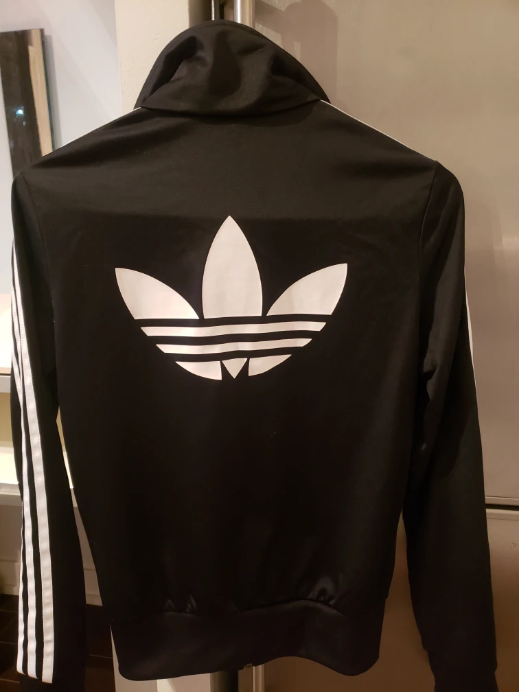 Adidas jacket size small image indicator(2)