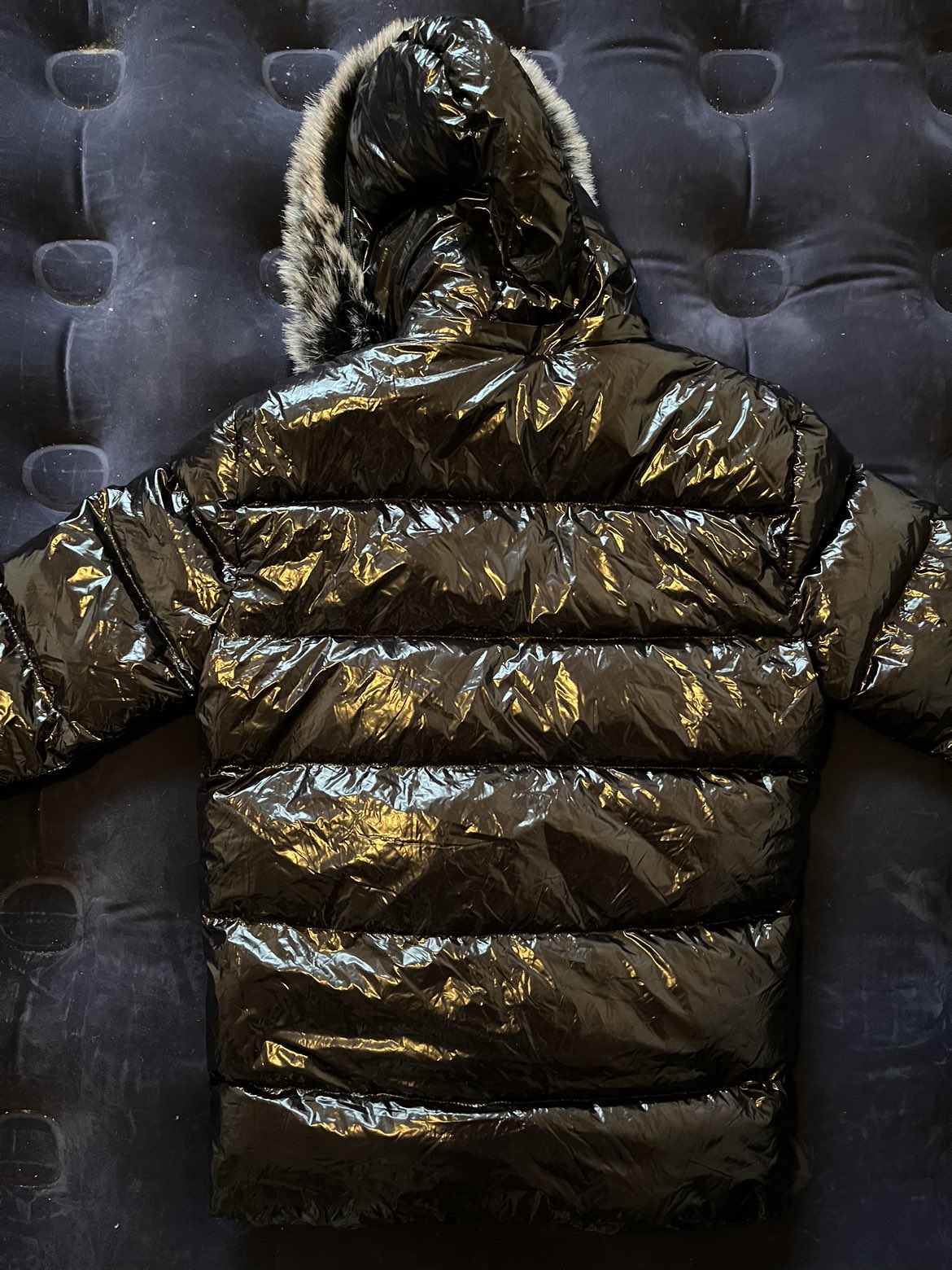 Moncler image indicator(7)