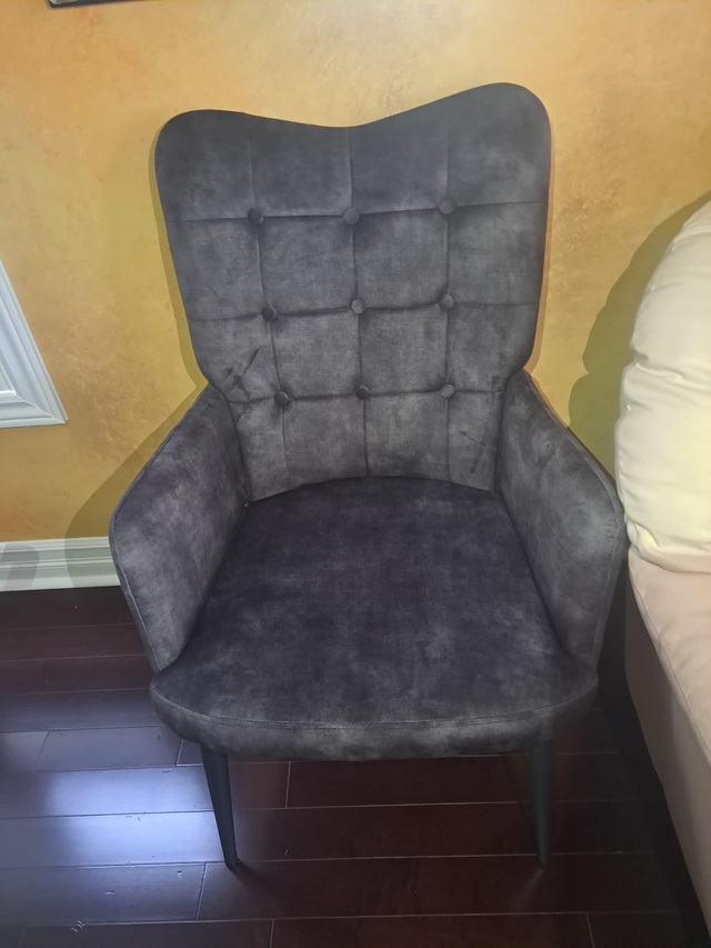 Dark Grey Accent Chair BRAND NEW - photo 5