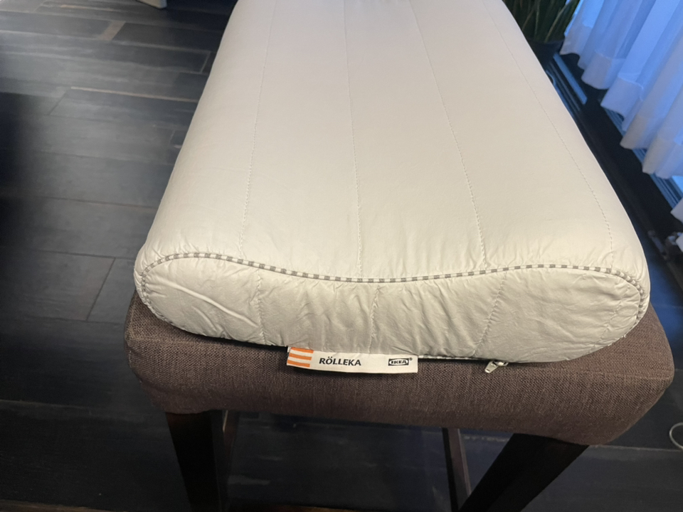 IKEA Rolleka Cervical Memory Foam Ergonomic Pillow image indicator(4)