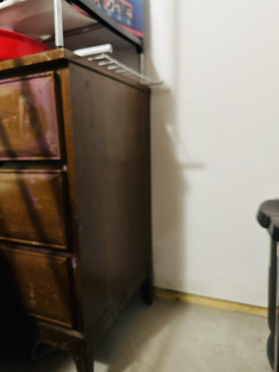 Dresser for Sale - photo 2