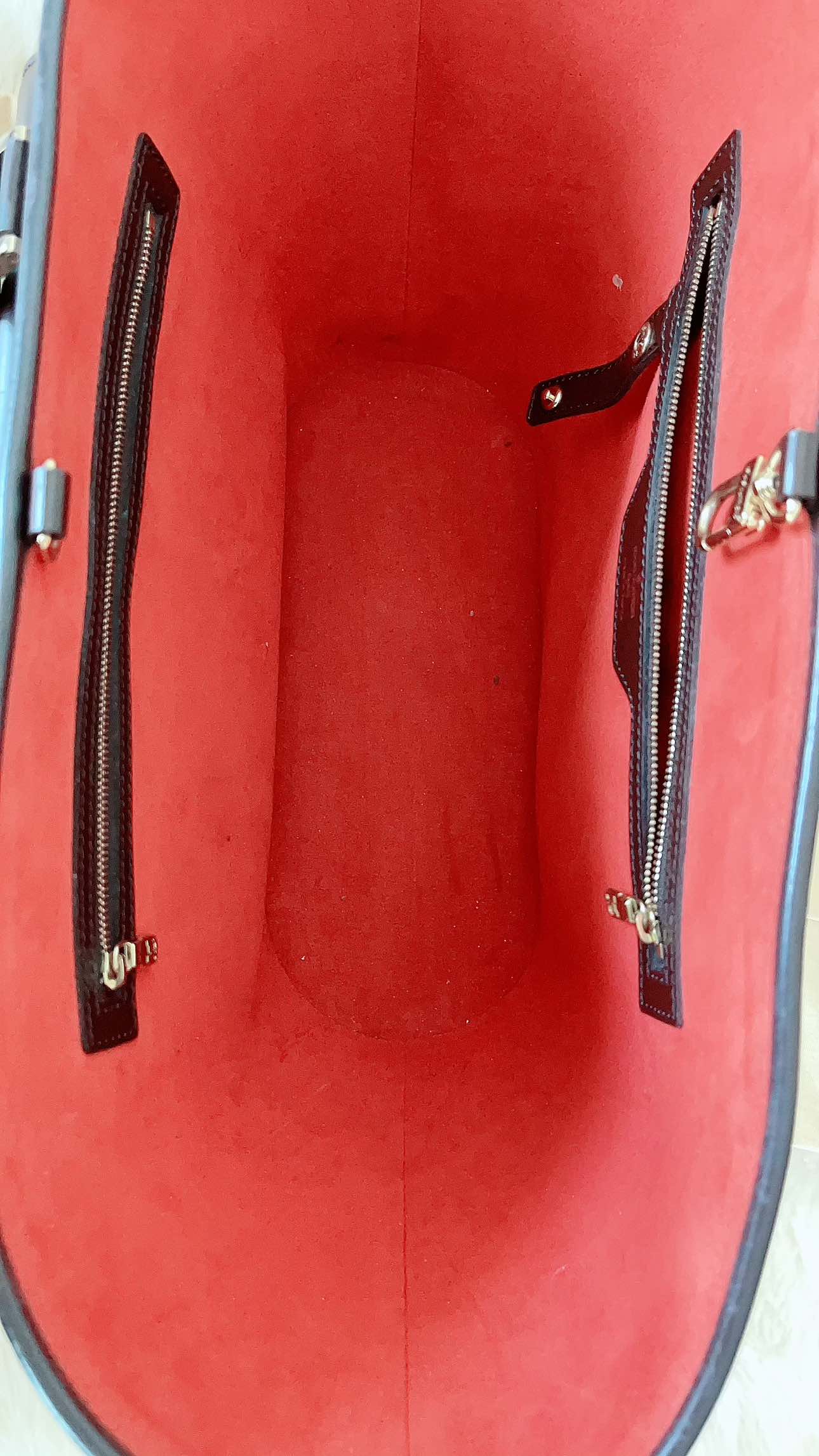 Authentic Louis Vuitton DE Monasque GM image indicator(3)