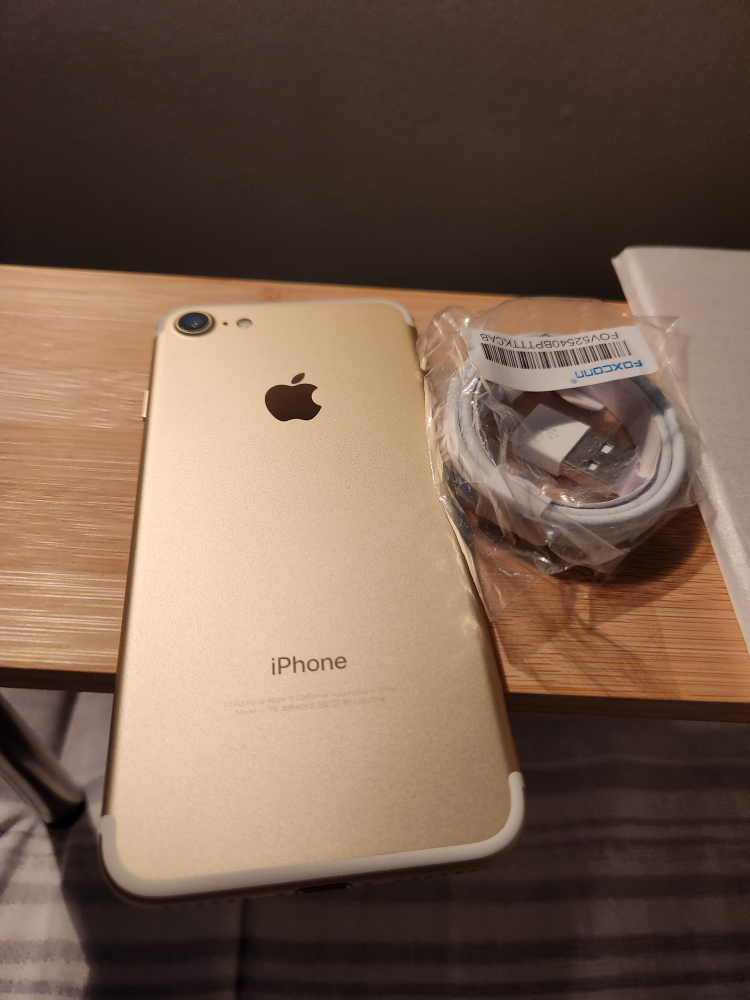 Apple I phone 8 plus 64GB / 7 128GB image indicator(6)