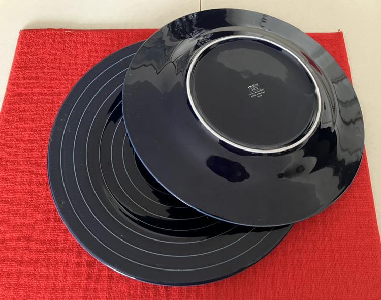 2 L Ceramic IKEA serving plates - photo 2
