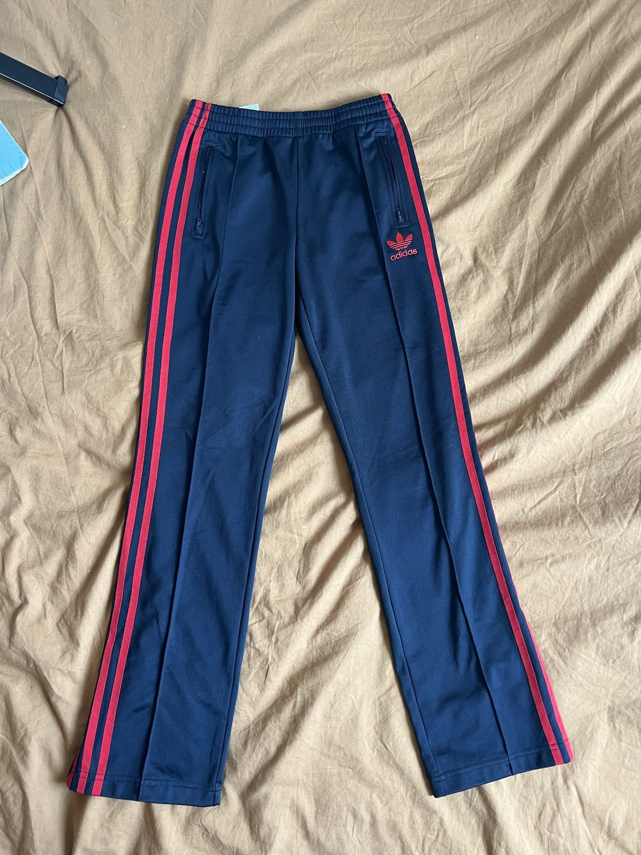 Xs adidas pants - photo 2