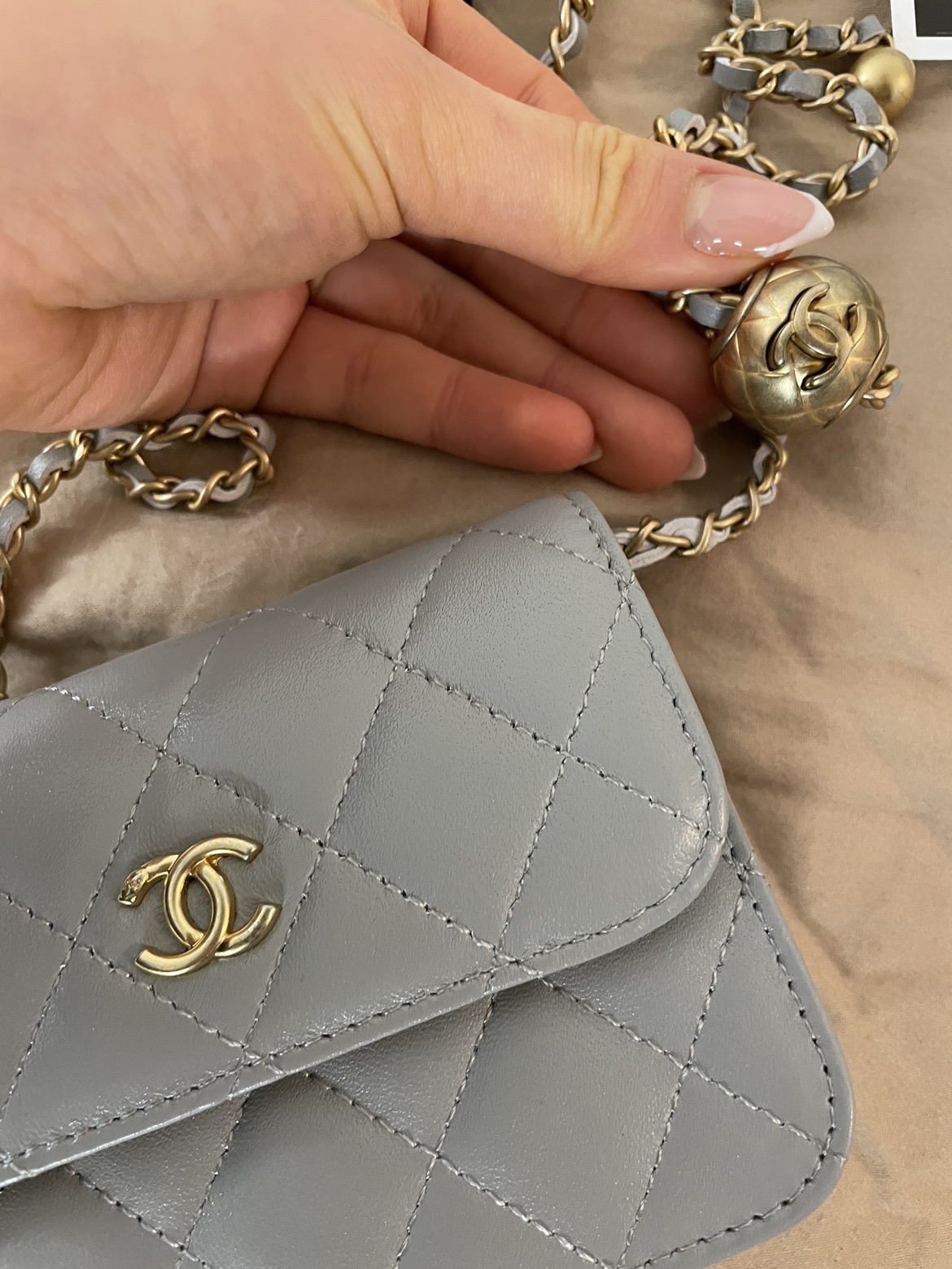 Chanel grey coco crush wallet chain - photo 3