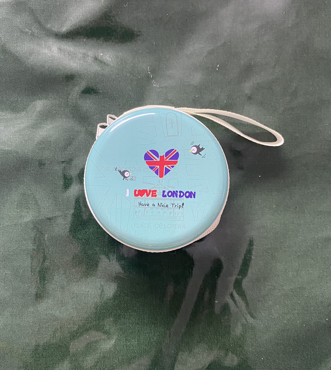 Brand new “I love London”change purse. 🥰 image indicator(2)