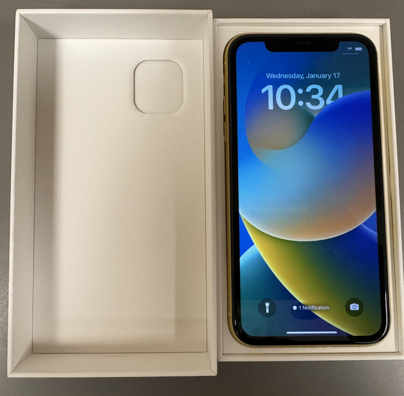 iPhone 11 Yellow 64GB thumbnail