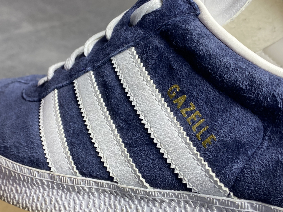 Adidas  Originals Gazelle Shoes - Size 14 - photo 3