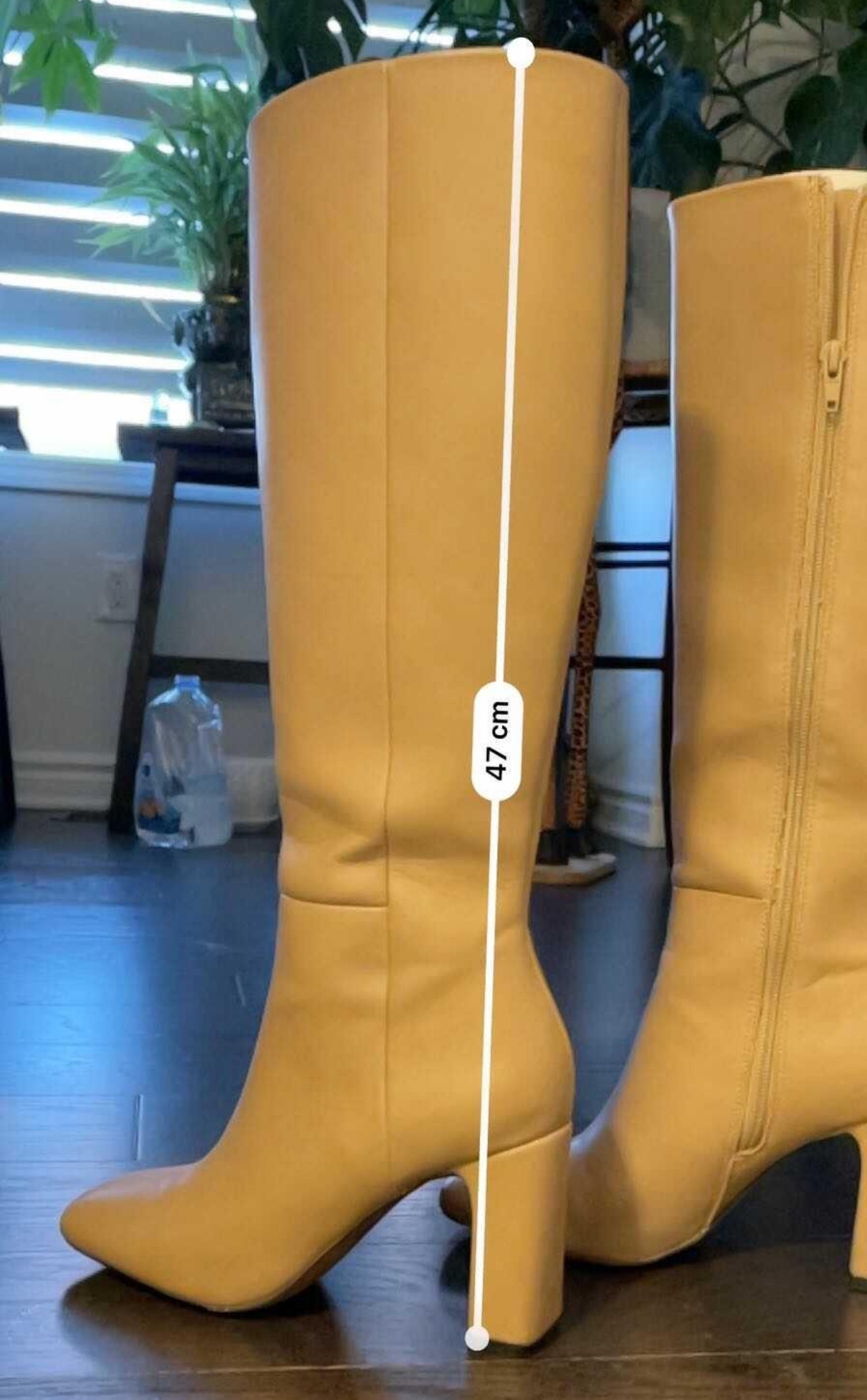 Dress boots image indicator(2)
