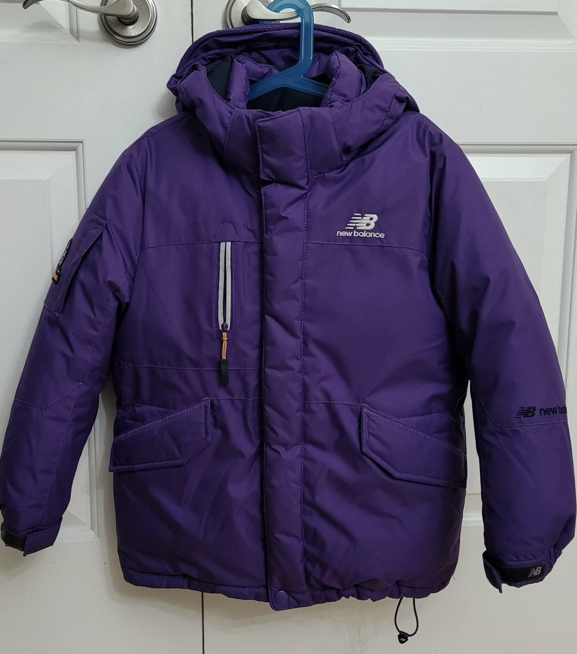 New balance, duck down jacket, 7-8 years old thumbnail