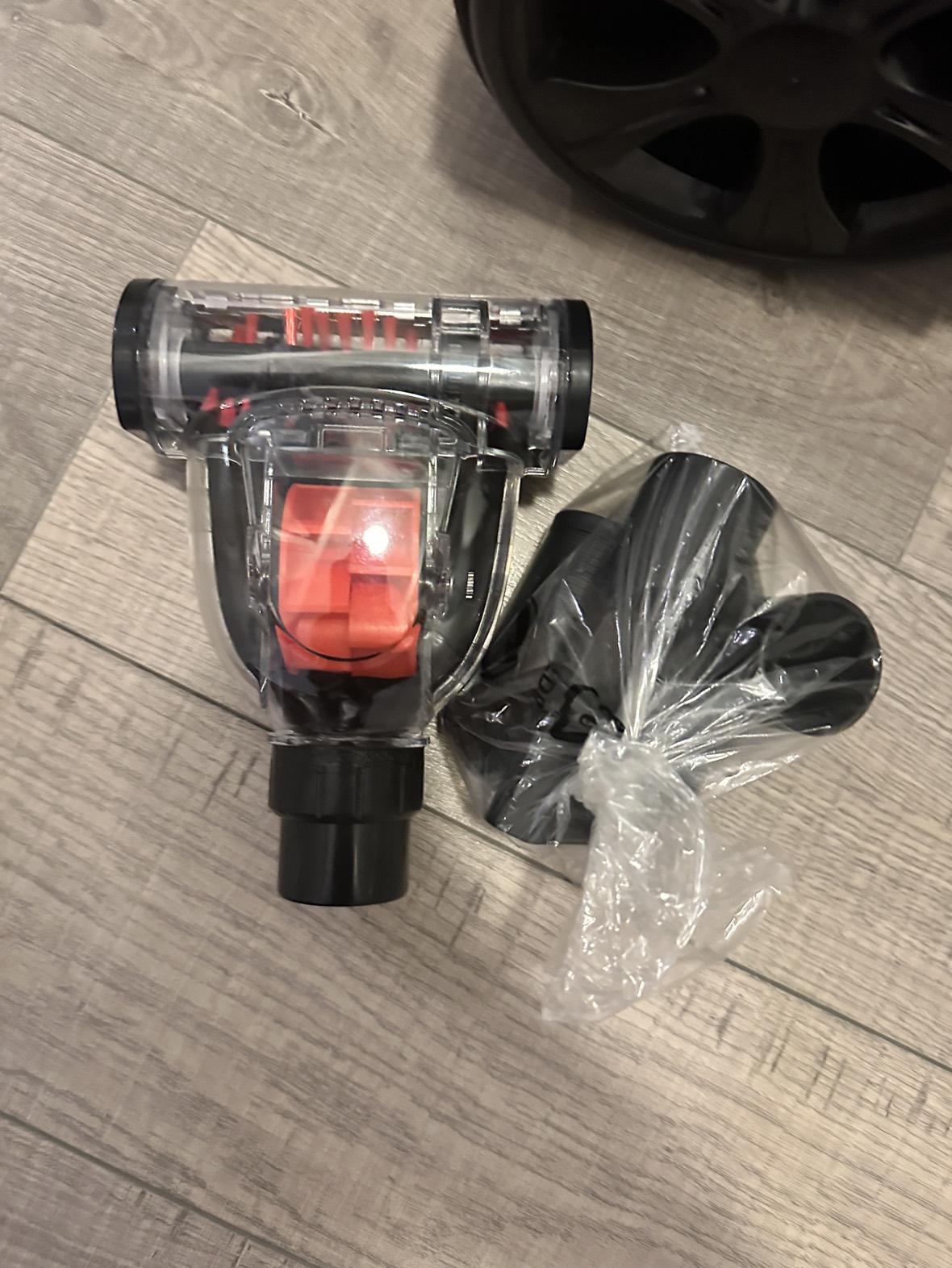 Vacuum cleaner - photo 2
