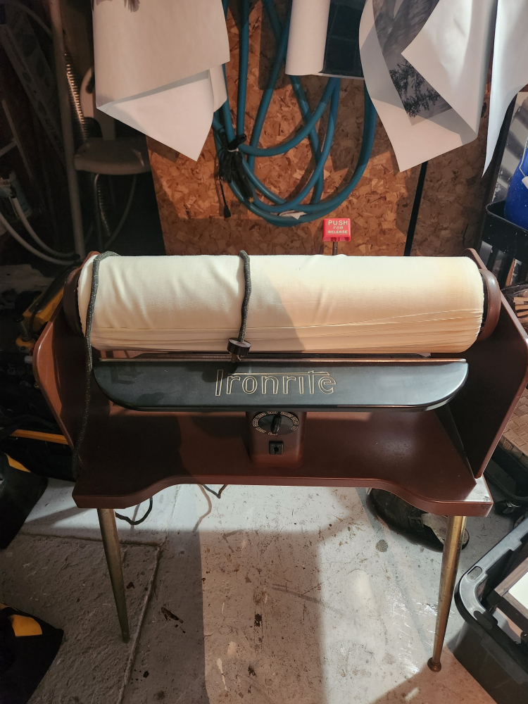 Vintage  ironite roller iron - photo 2
