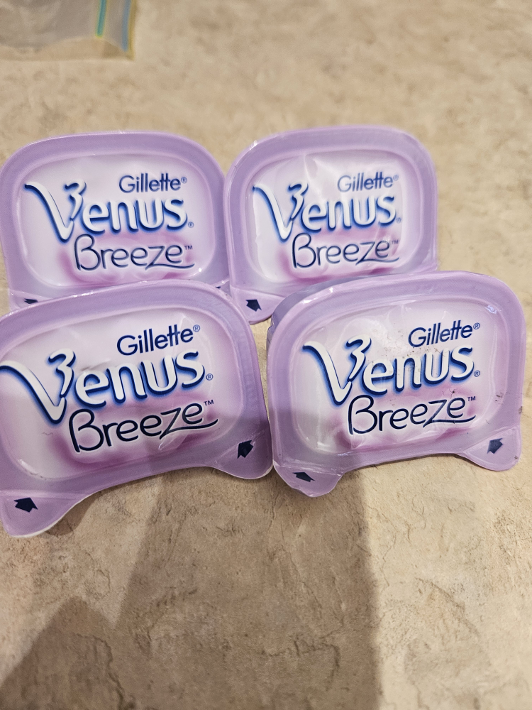 Venus Breeze (Gillette) refills - photo 2