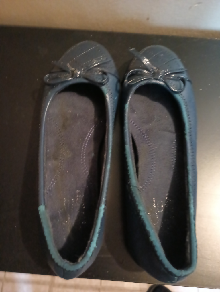 kids shoes size 5