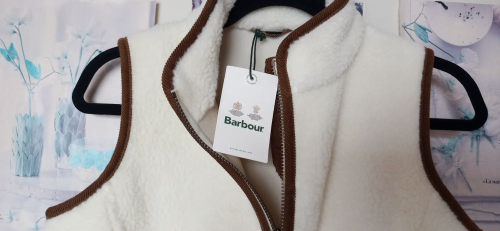 Brand new fleece vest Barbour image indicator(2)