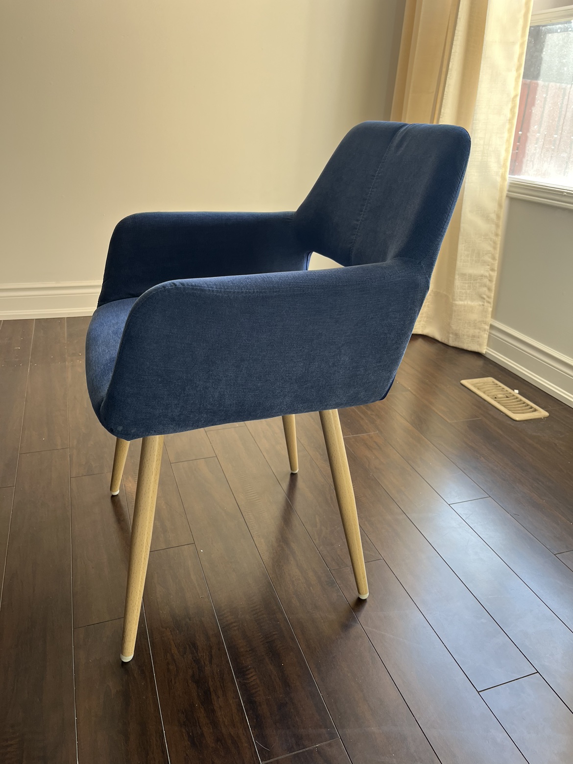 Set of 2 chairs - Table is also available - photo 3