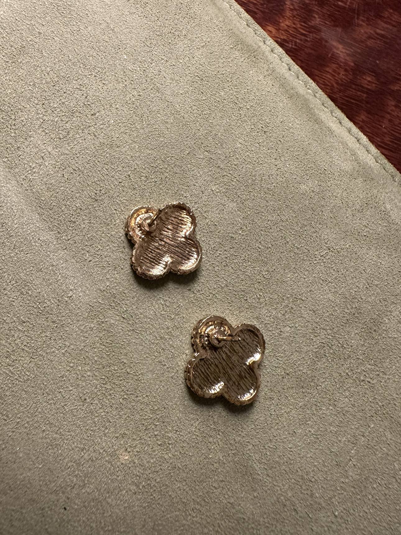 Custom clover fashion earrings image indicator(2)