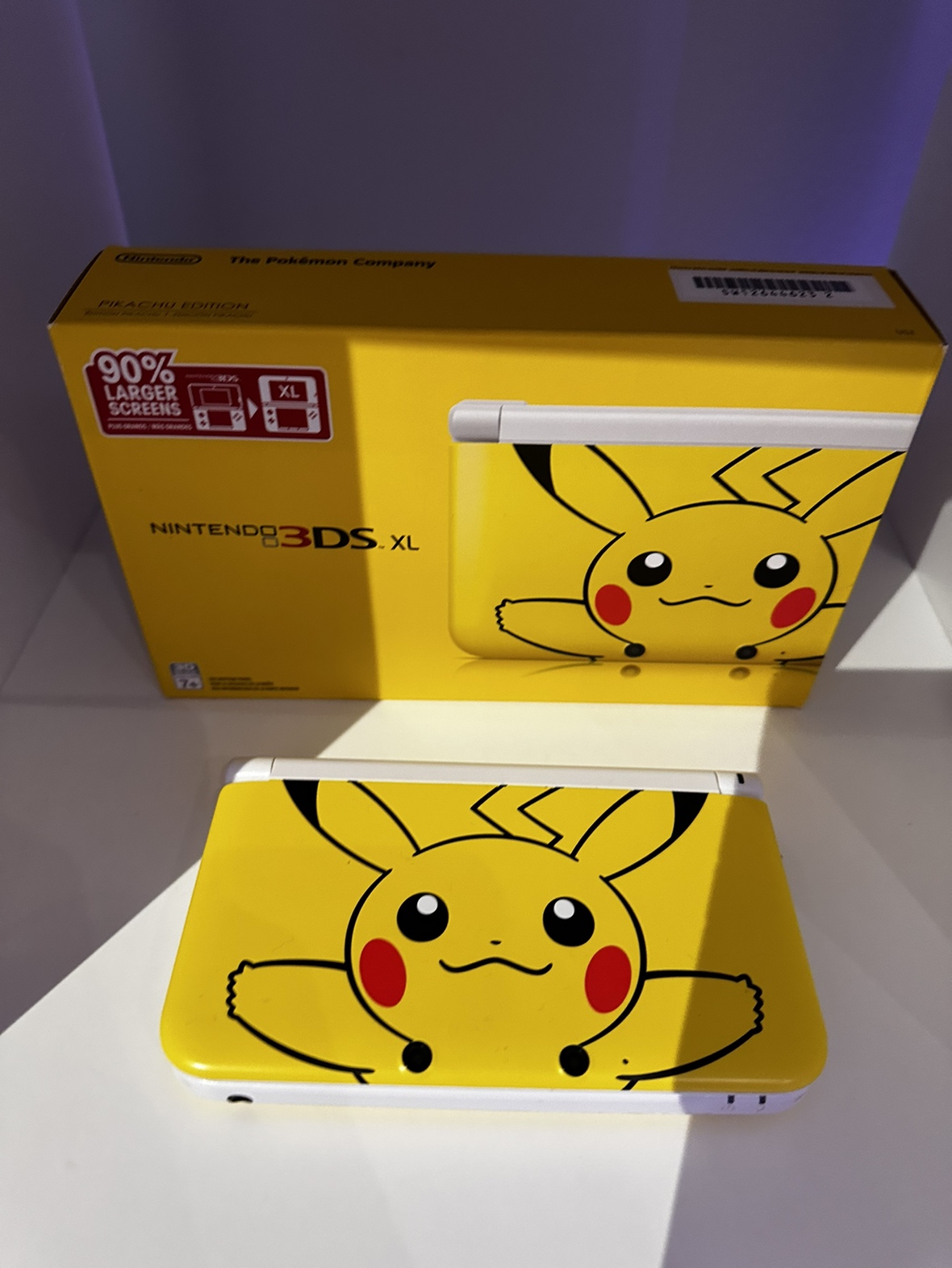 Pikachu 3ds xl - complete in box