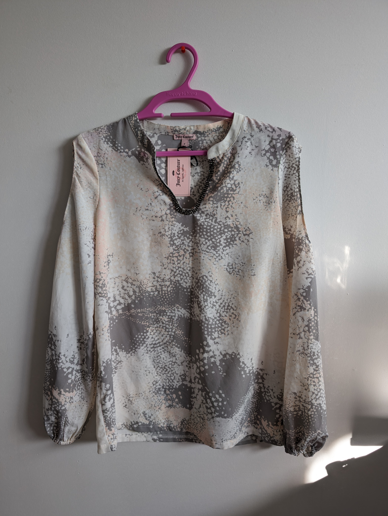 top and blouse