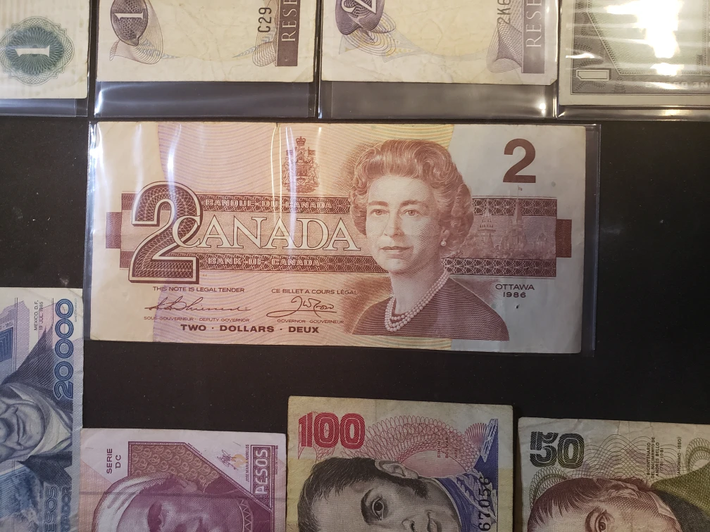 Collectors Bank Notes image indicator(7)