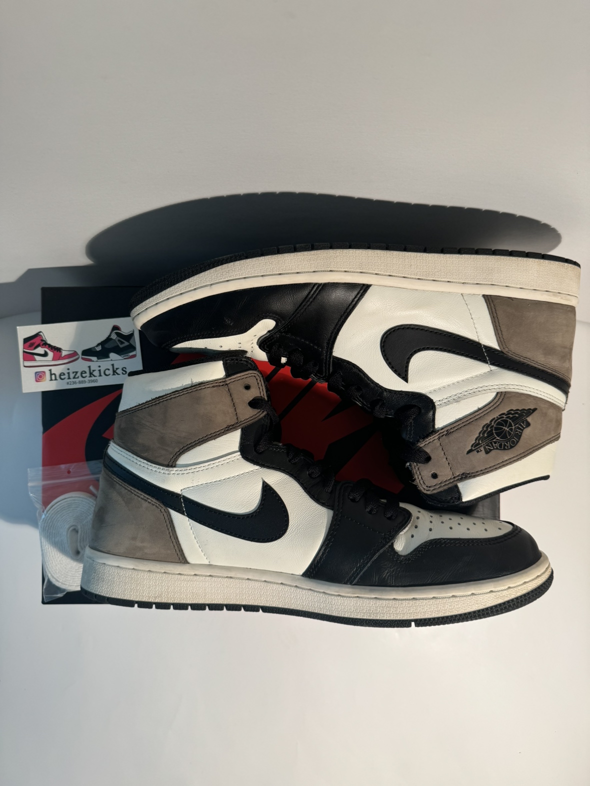 Air Jordan 1 High Dark Mocha size 11 image indicator(6)