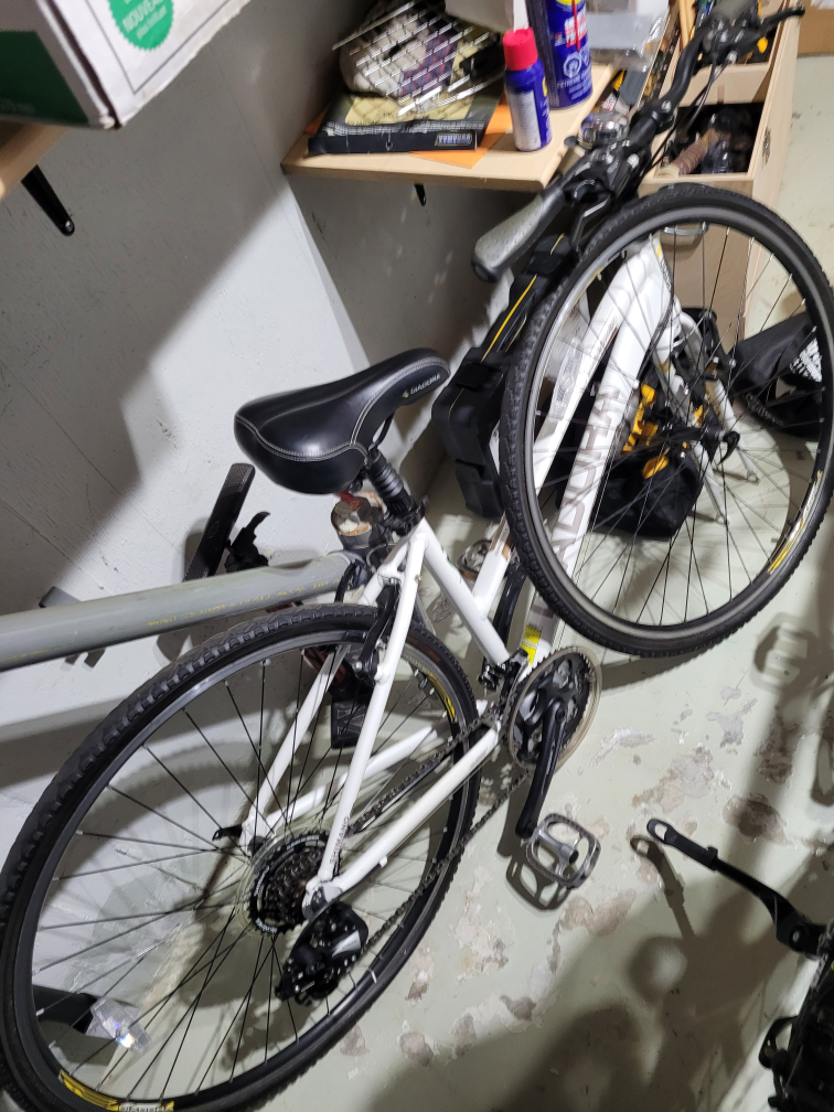 lightly used Diadora Modena R bike - photo 2