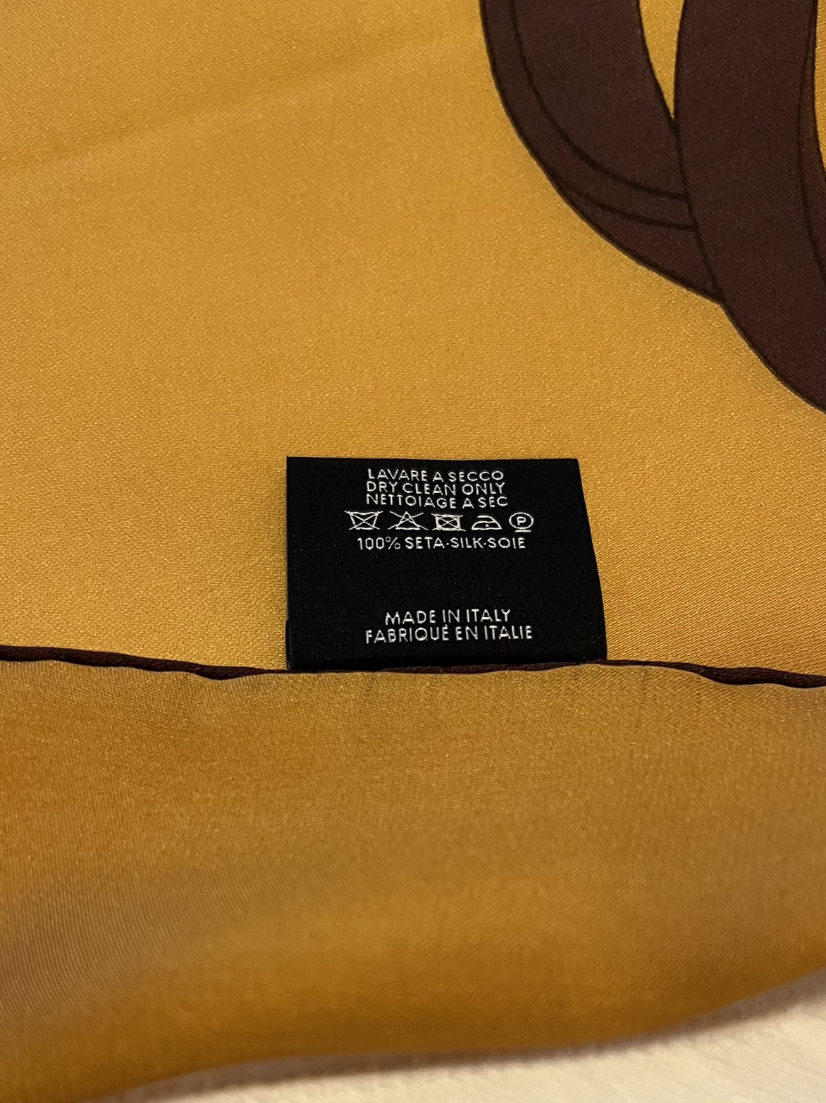 Brand New Gucci silk scarf - photo 4