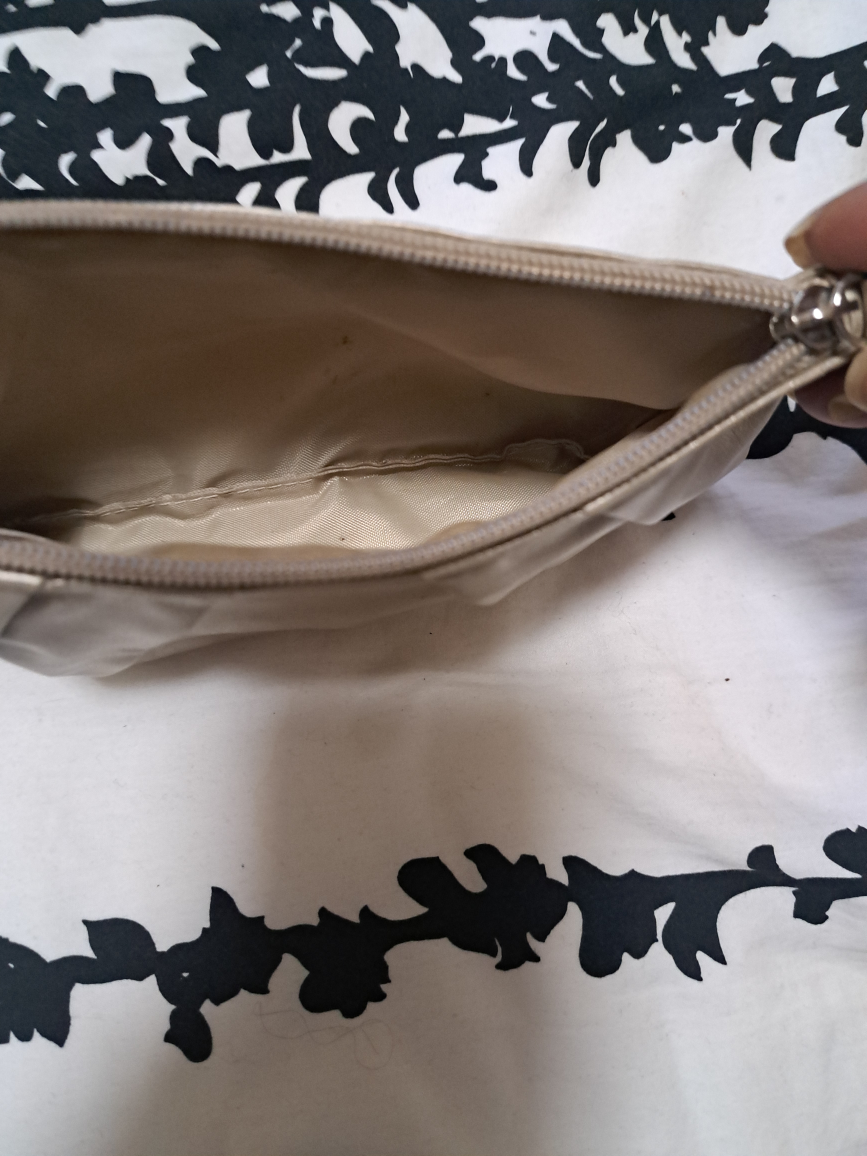 #freecycle clutch - photo 2