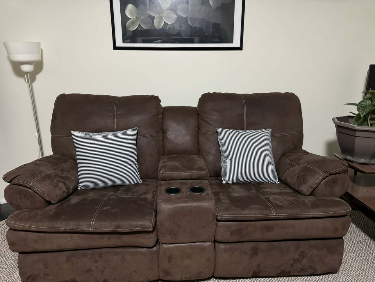 Recliner couch set - photo 2
