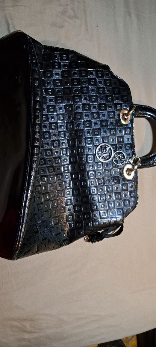 black ladies purse Glam image indicator(2)