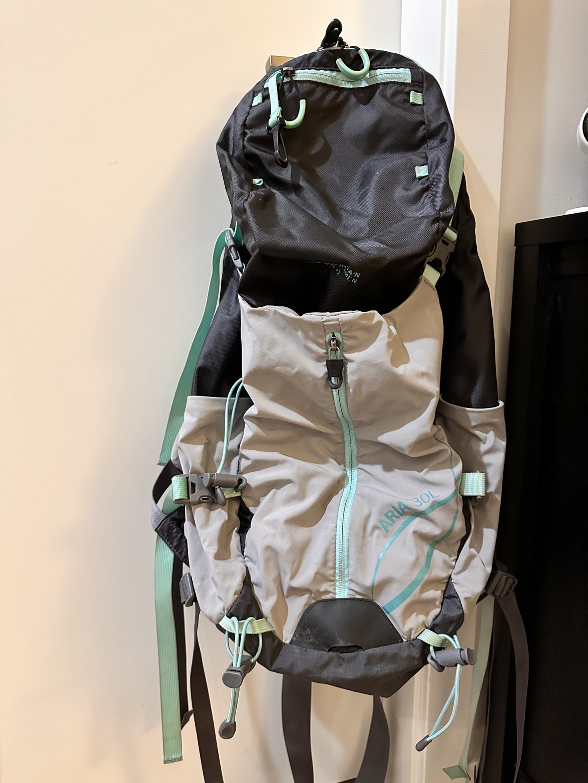 MEC hiking backpack - photo 3