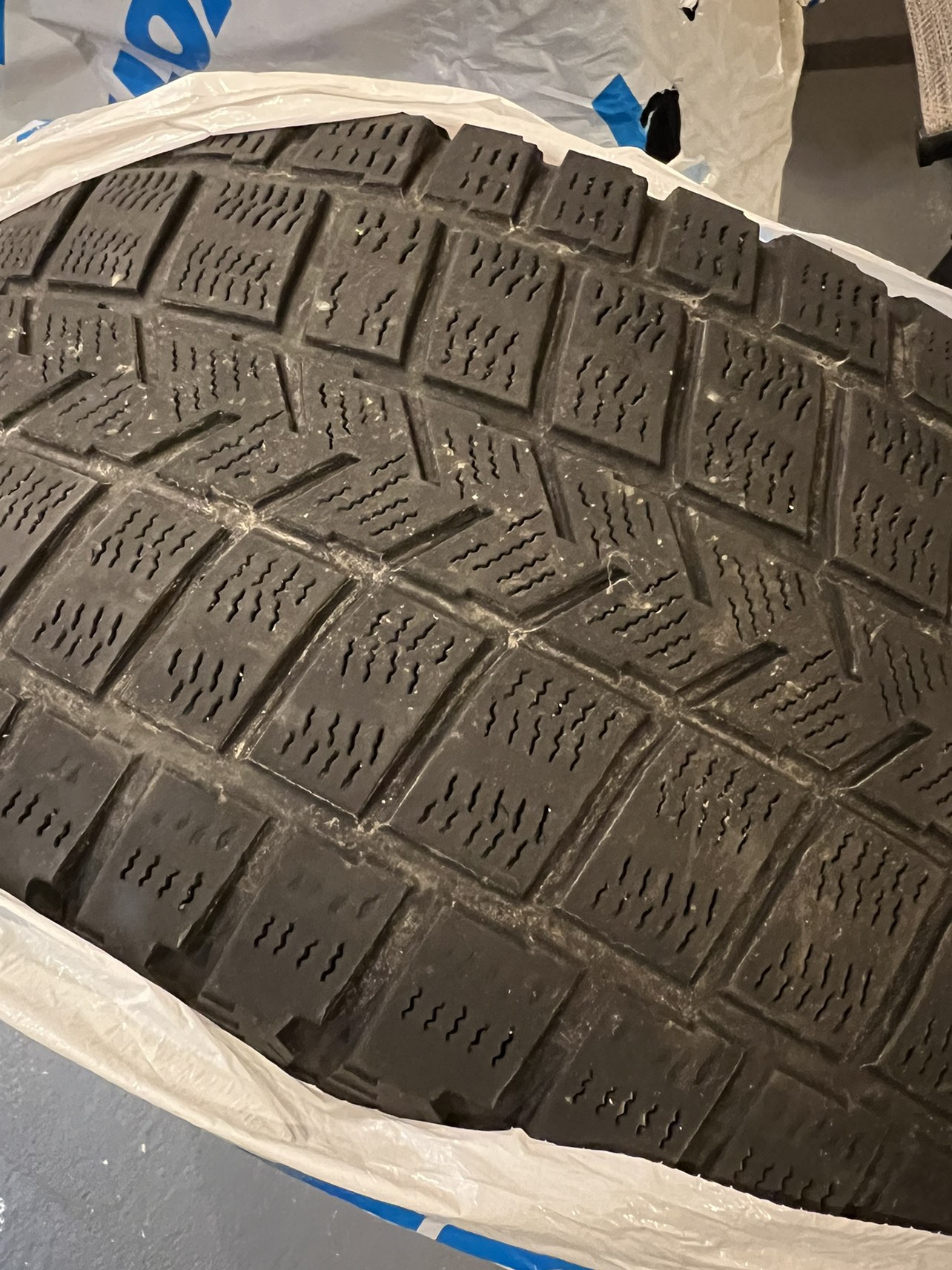 255/45R20 winter Tires - photo 5