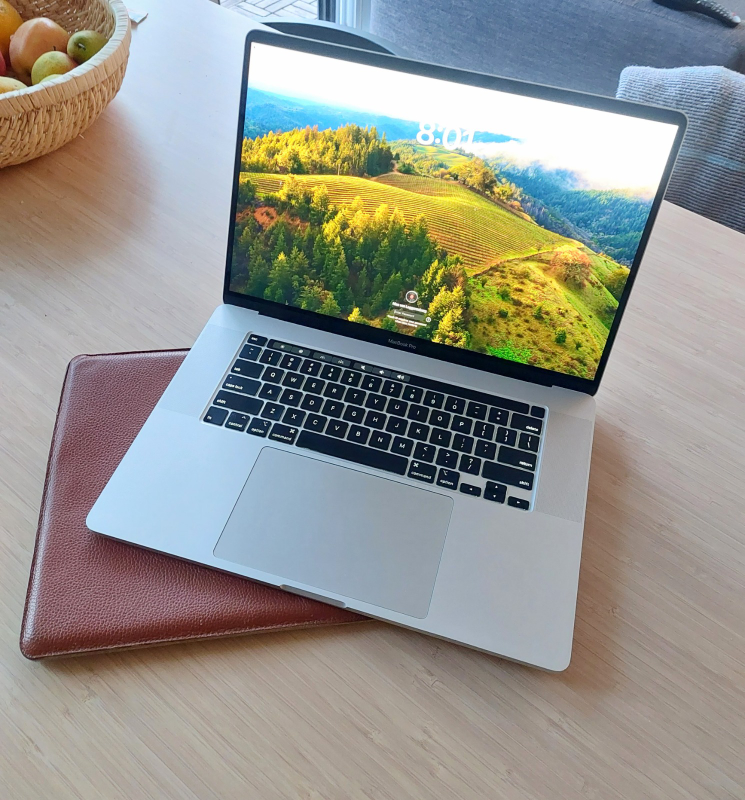 MacBook Pro 16" 2TB thumbnail