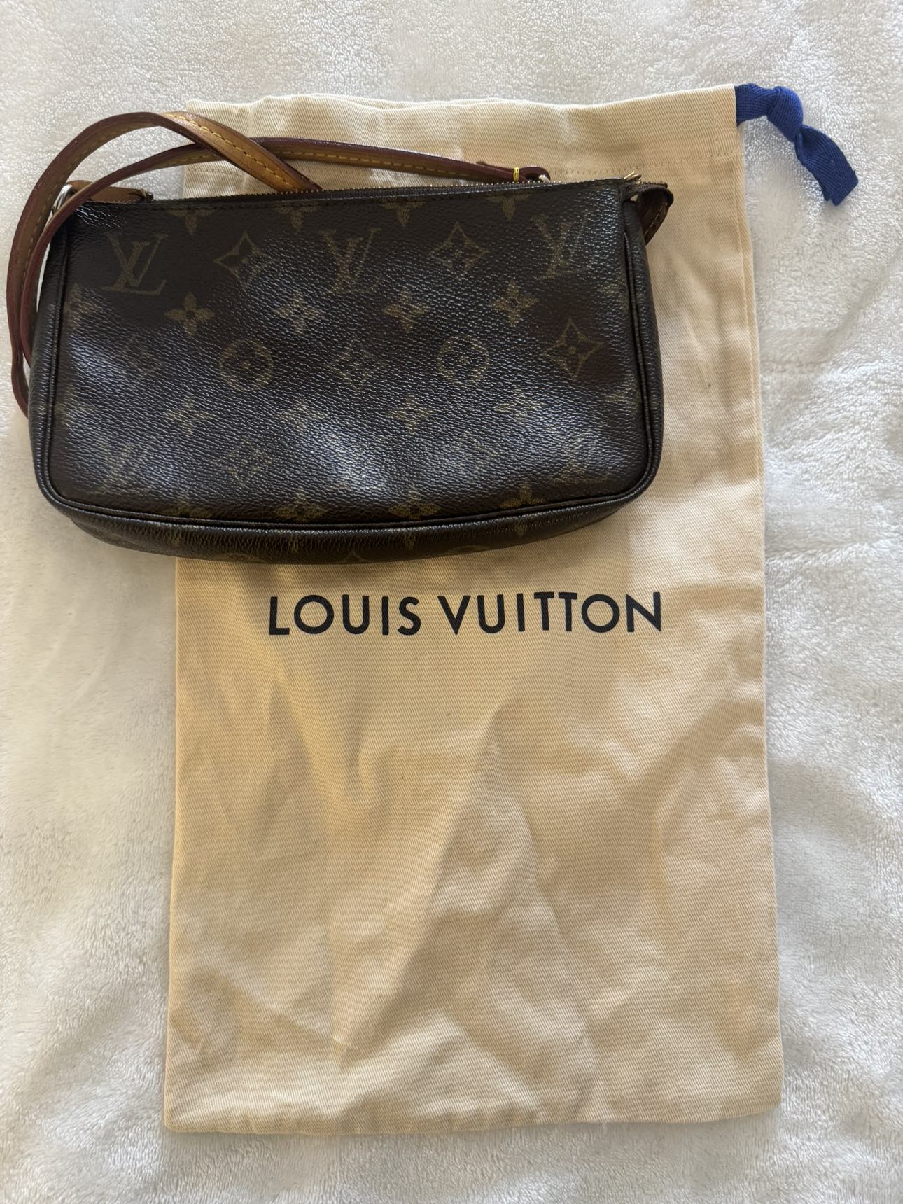 LV Bag - photo 2