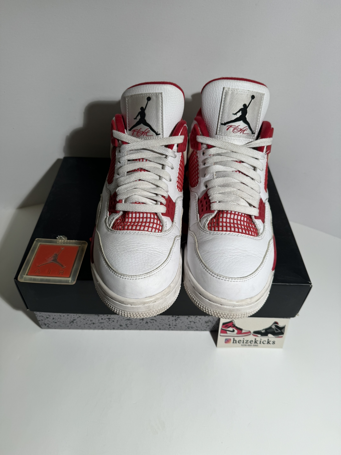 Air Jordan 4 Alternate 89 size 10 image indicator(3)