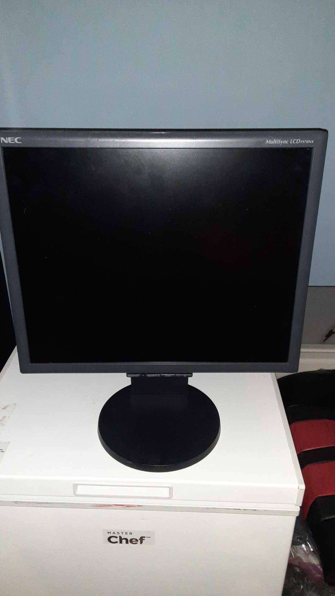 ASSORTED ELECTRONIC ITEMS image indicator(7)