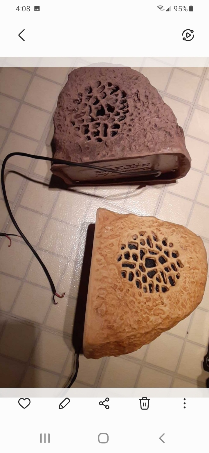 ASSORTED ELECTRONIC ITEMS image indicator(9)