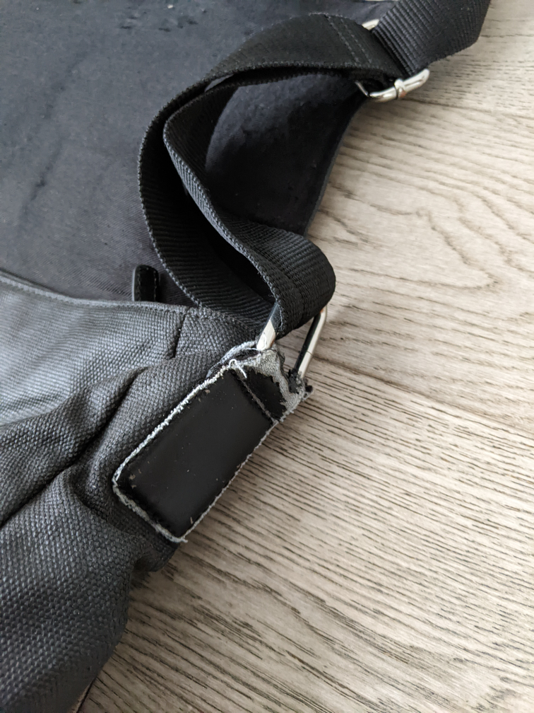 Calvin Klein Messenger Bag image indicator(6)