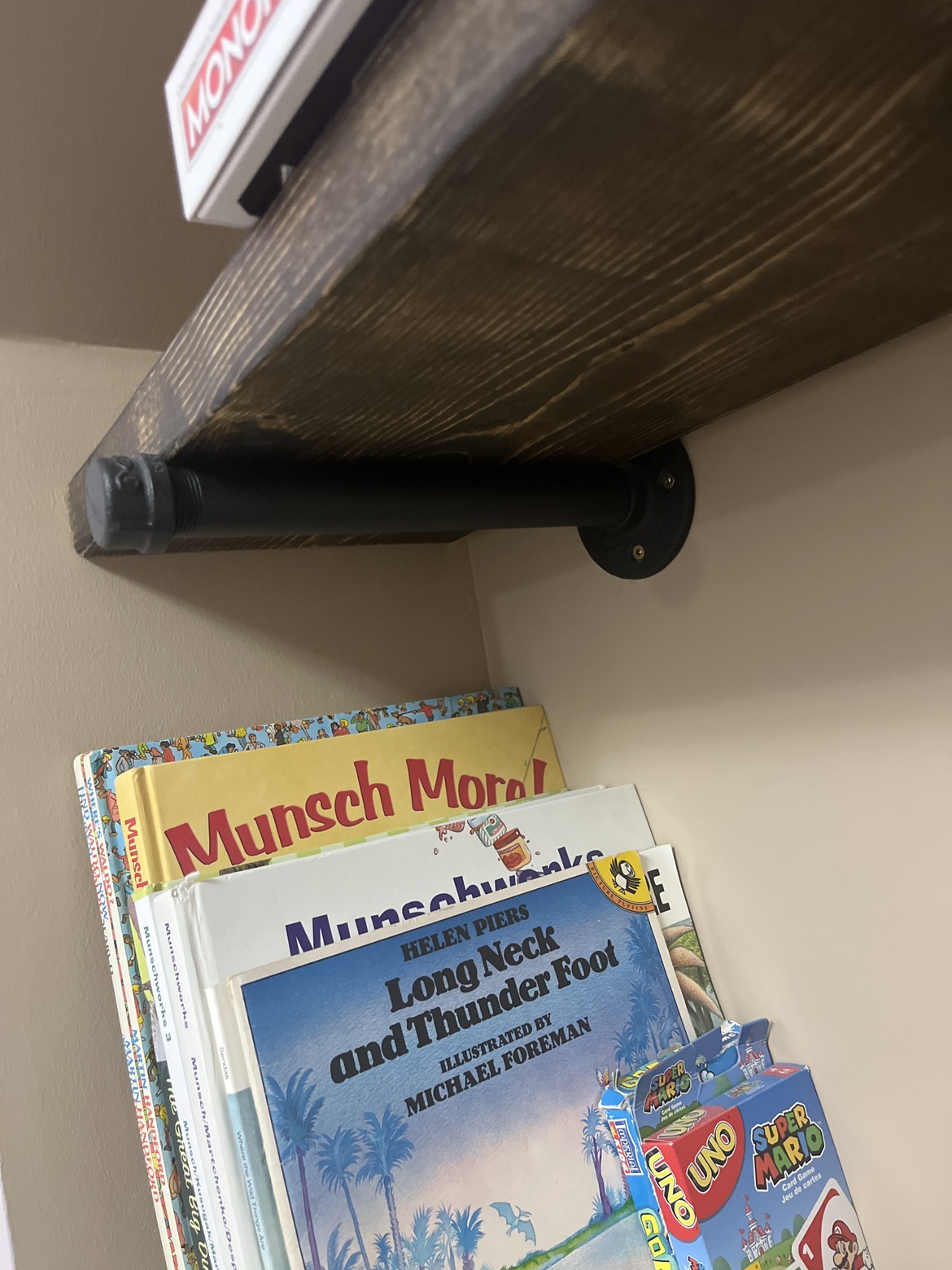 Rustic shelves image indicator(2)