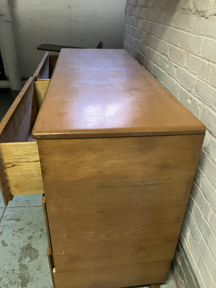 Wardrobe - photo 3