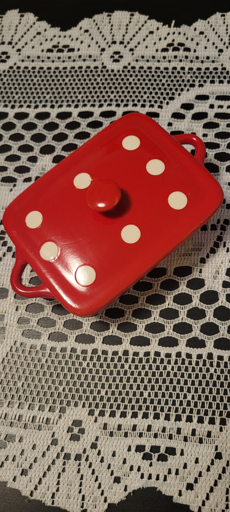 Polka dot ceramic candy dish with lid image indicator(5)