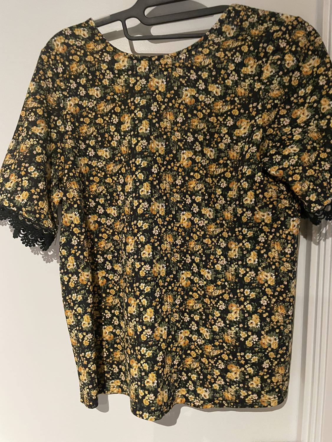 Sezane Célia T shirt image indicator(2)