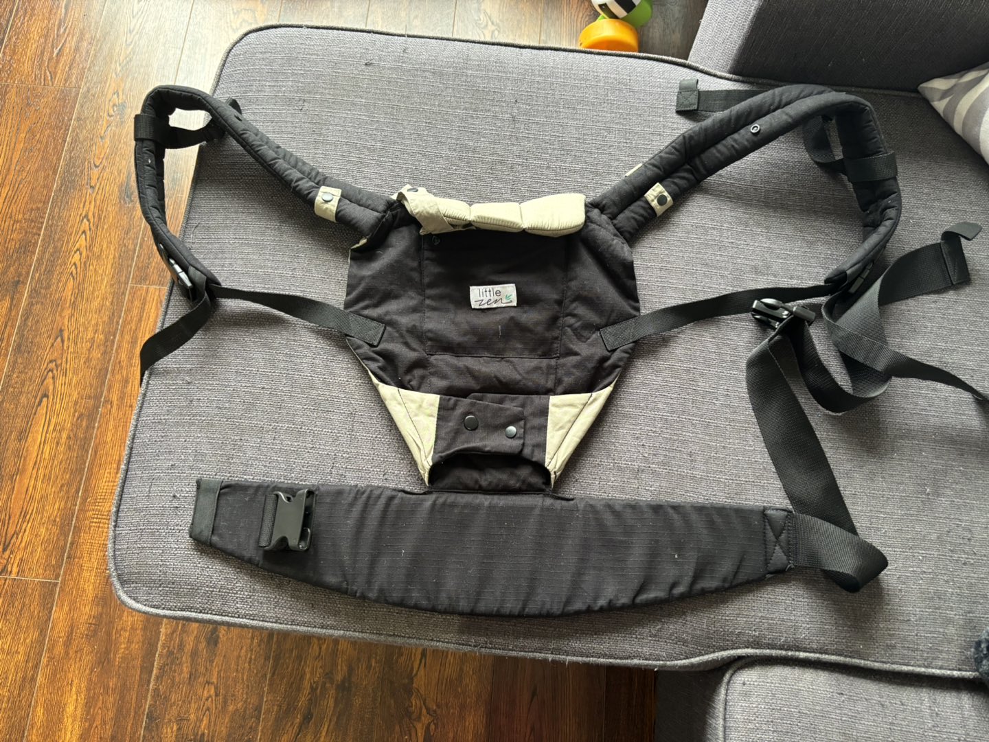 Baby carrier thumbnail