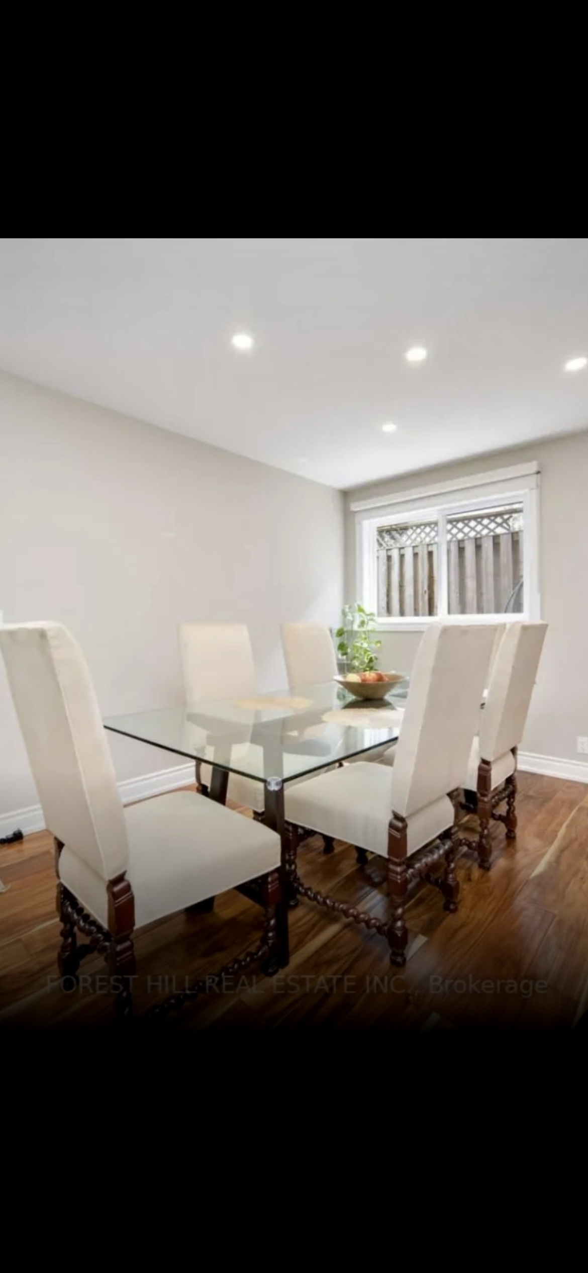 Dining table with 6 chairs