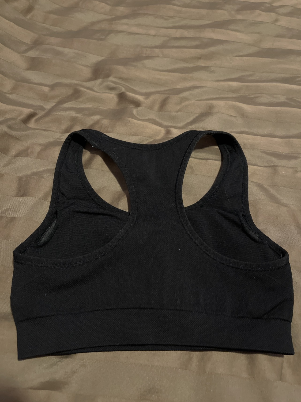 Uniqlo AIRism sports bra - photo 2