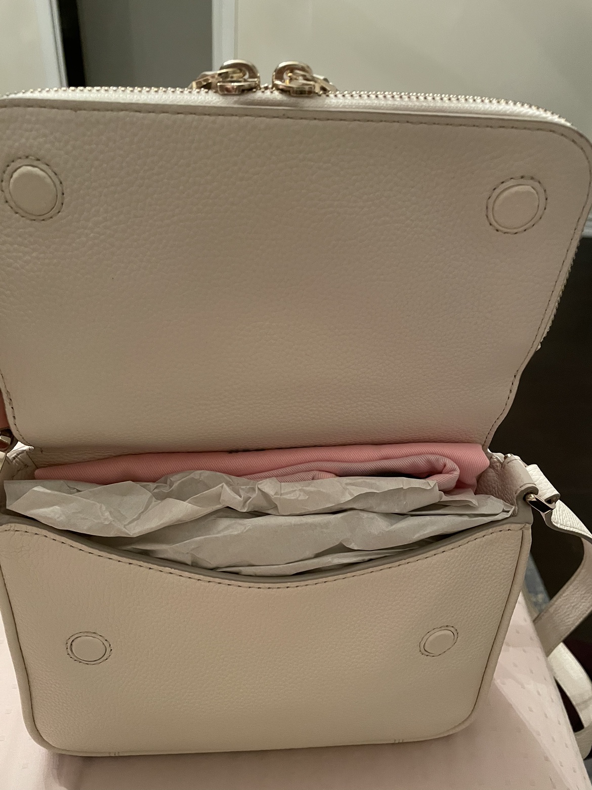 Kate Spade Run Around Medium Flap Crosbody image indicator(8)