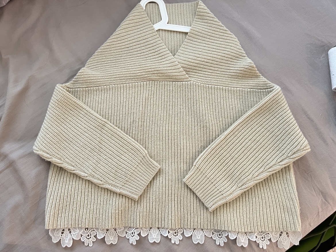 Jocomomola sweater thumbnail