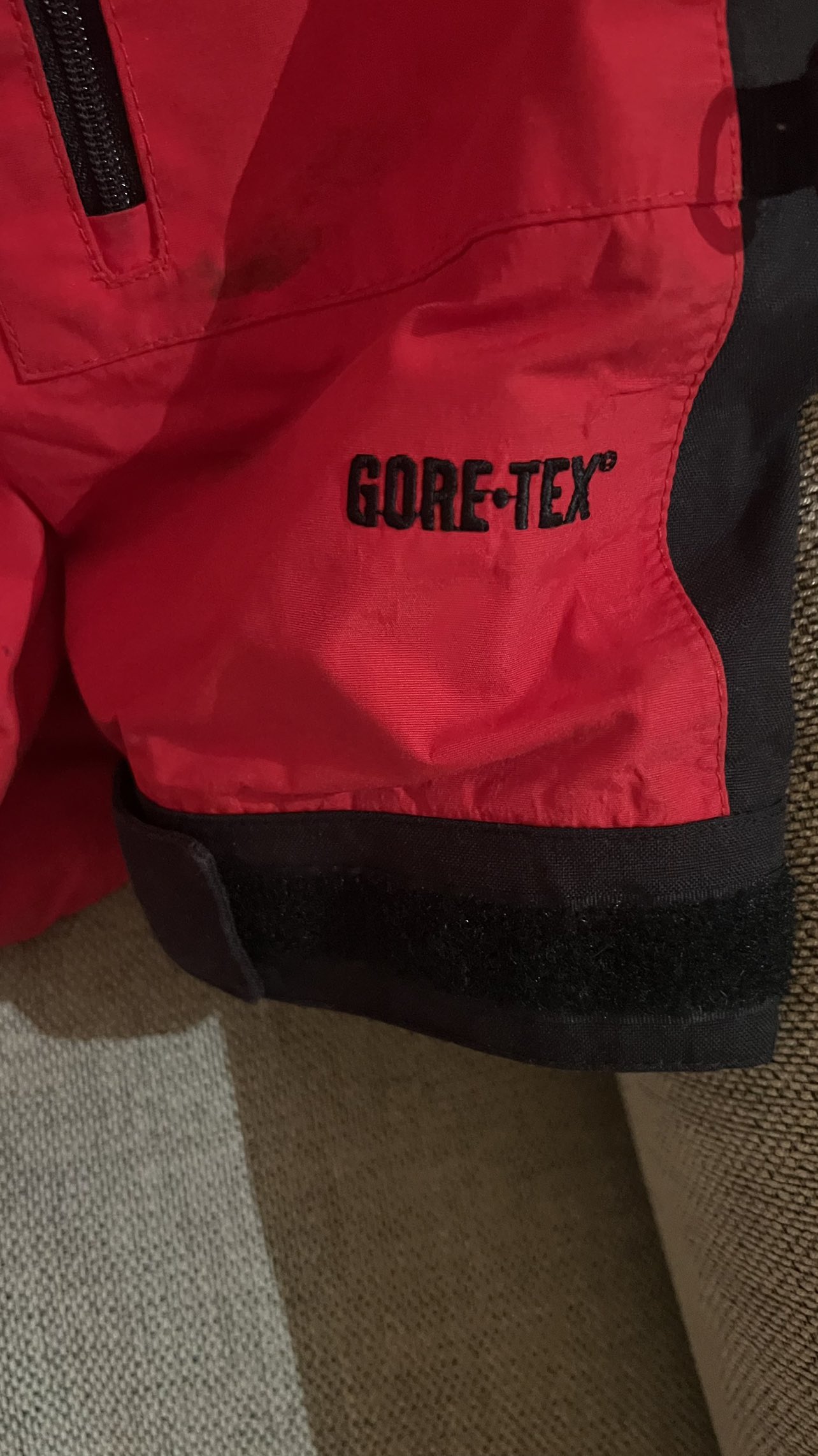 North Face Gortex Ski/snowbaord jacket  (medium) - photo 3